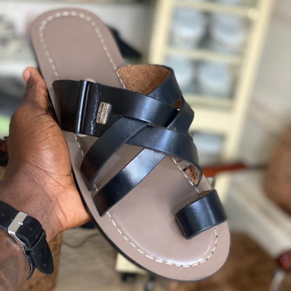 La Sandale de Prestige en Cuir Lisse